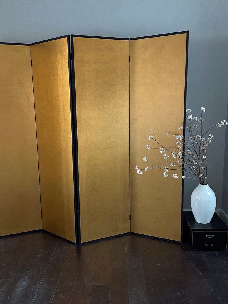 Gold-leaf screen
