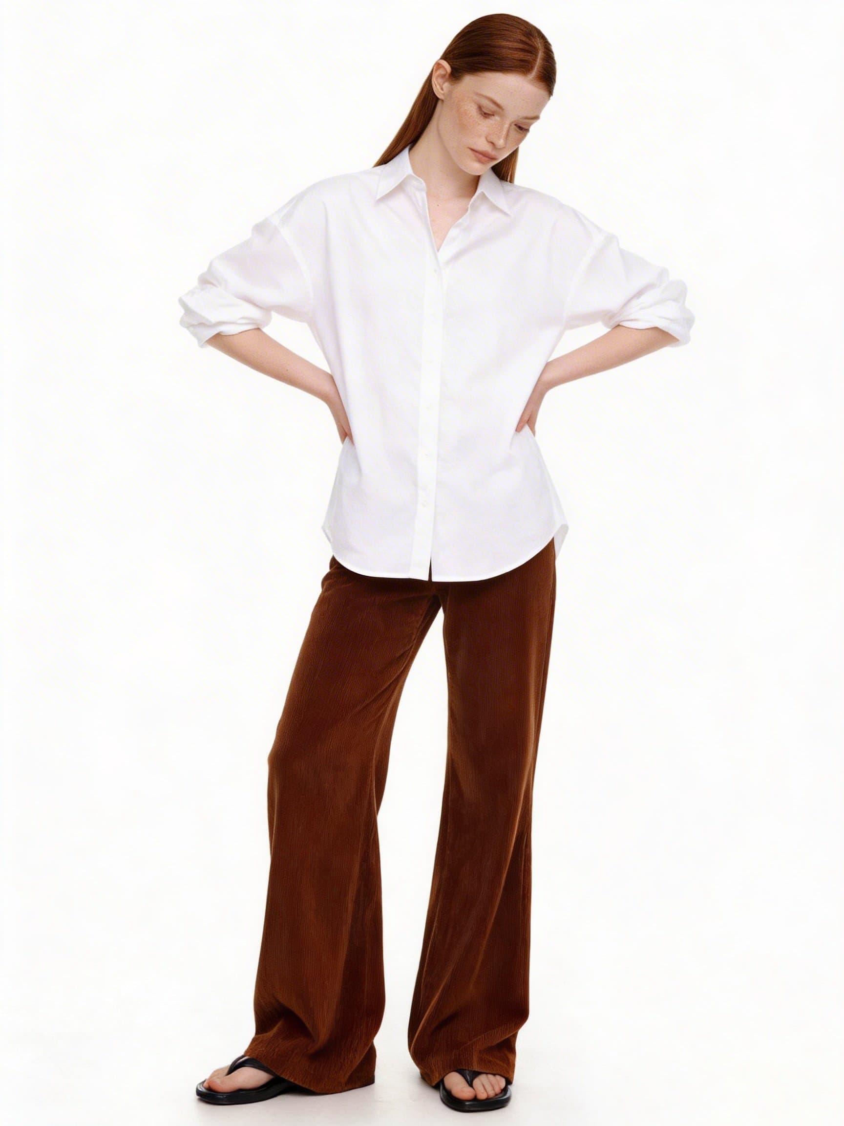 Pose 03
